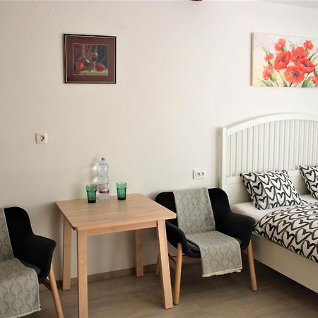 Pink House Studio Ljubljana Ngoại thất bức ảnh