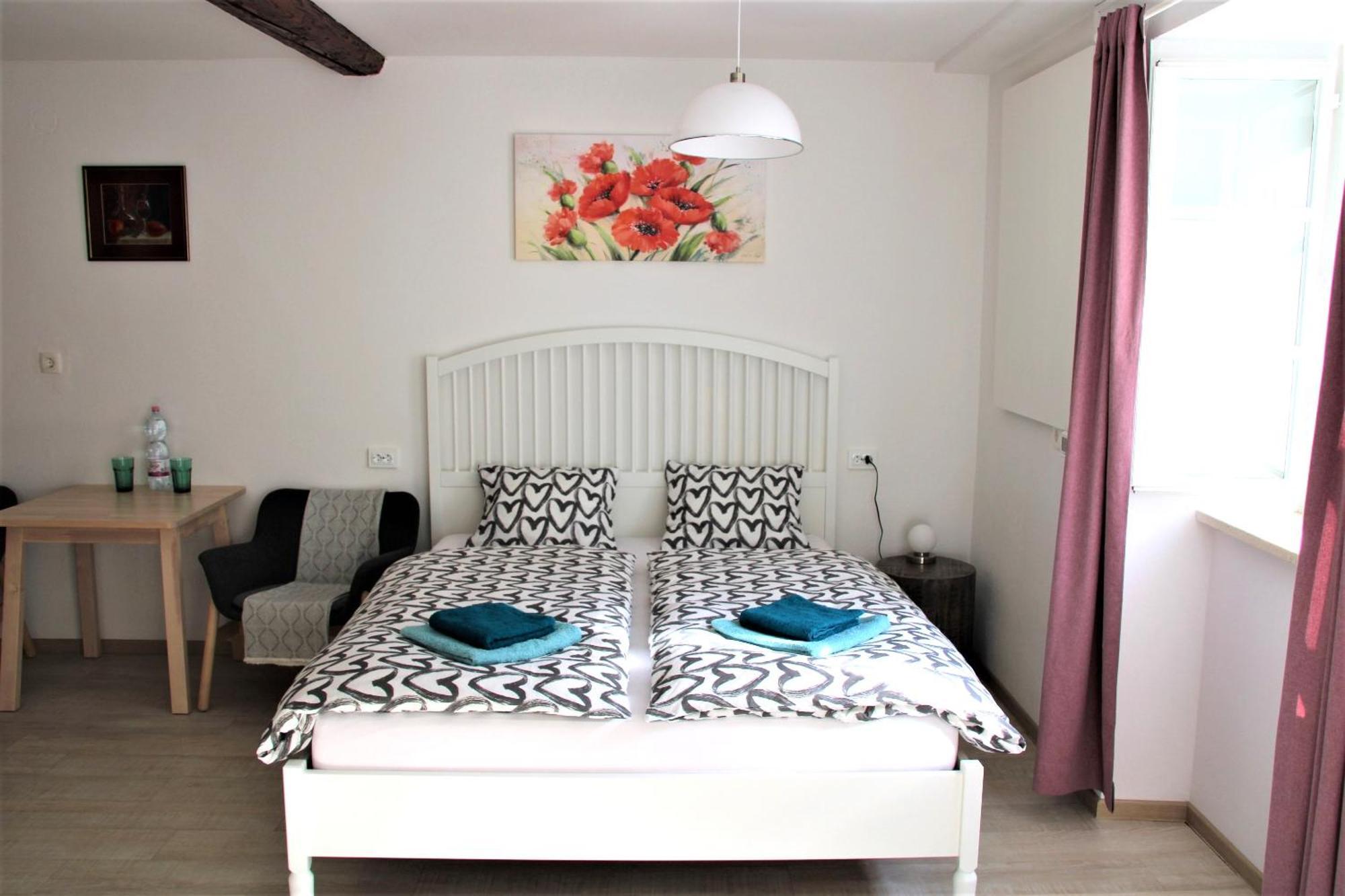 Pink House Studio Ljubljana Ngoại thất bức ảnh